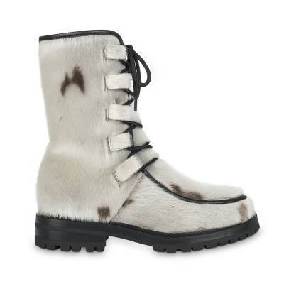 AKA, S�lskinds St�vle, Natur