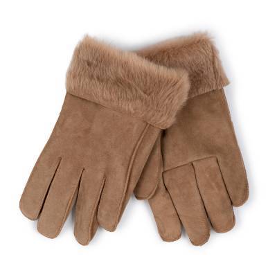 Nuka Rulams Handsker, Camel